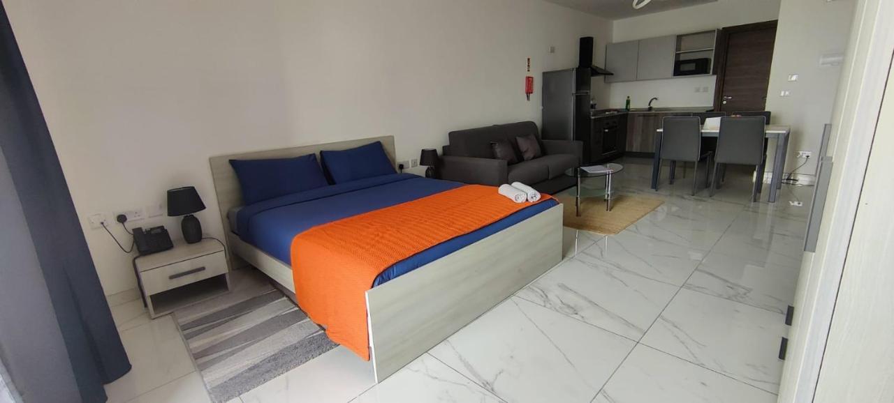 Blu-M Central Qormi Exterior foto